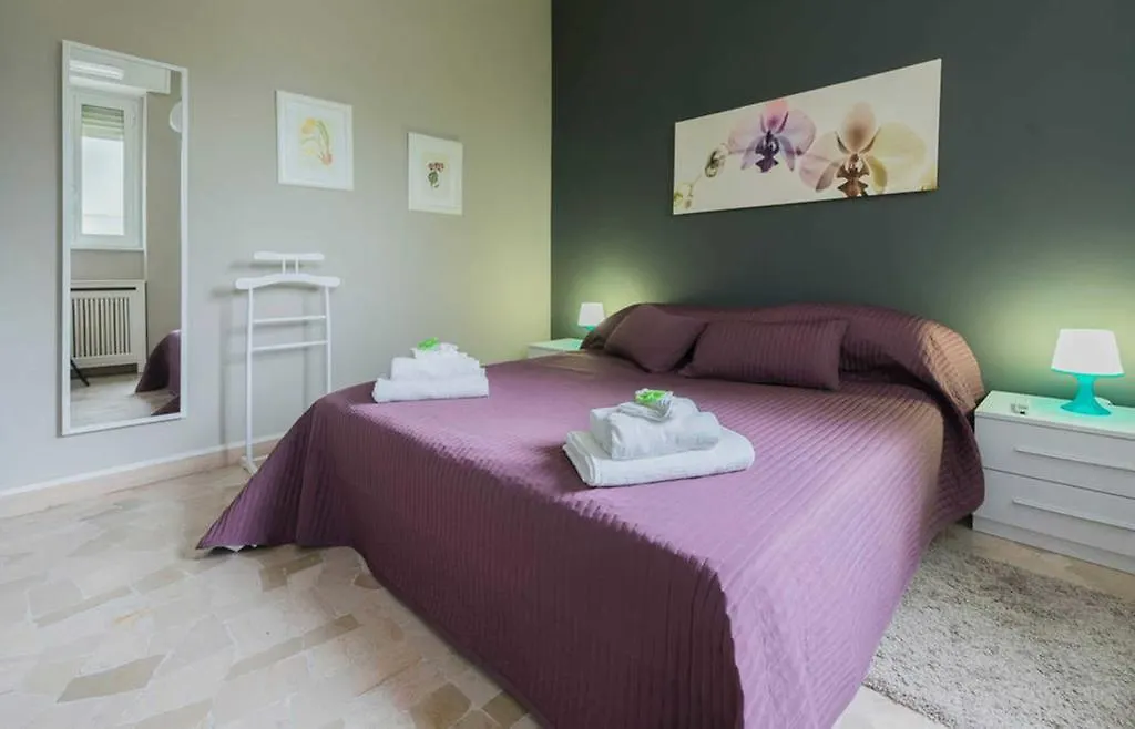 Milano Colletta Apartment 0*, Milan Italy